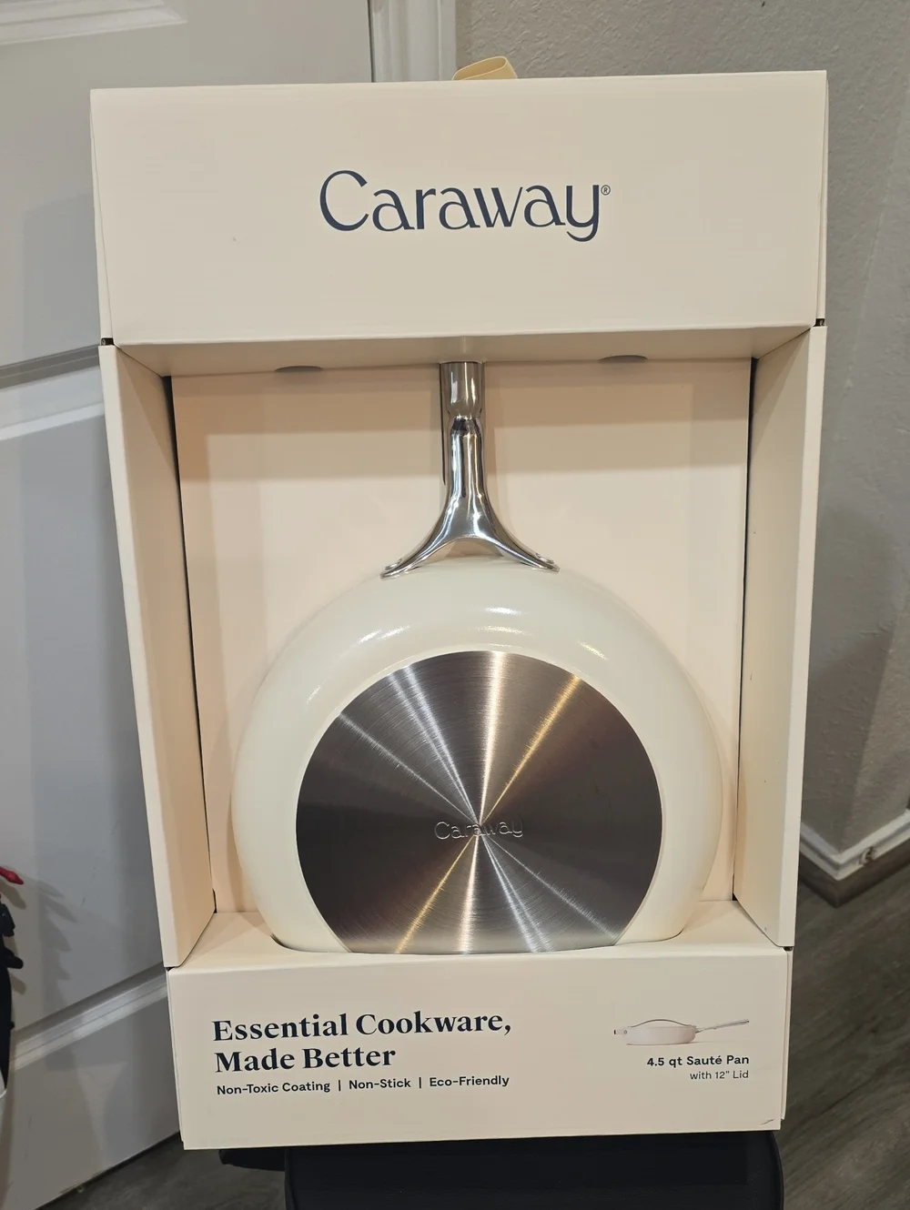 Caraway 4.5QT Nonstick Ceramic Saute Pan w/Lid- Cream